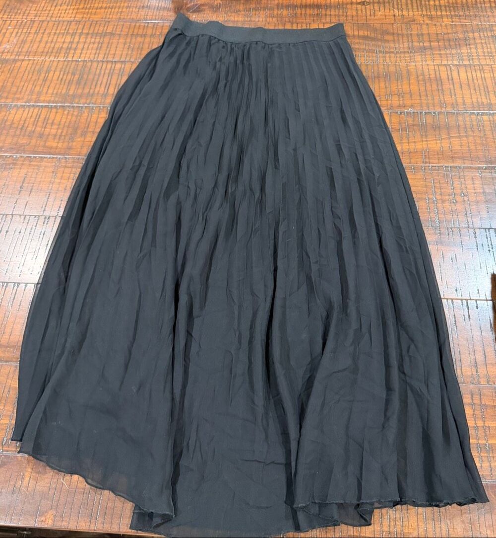 Lavish black pleated maxi skirt L